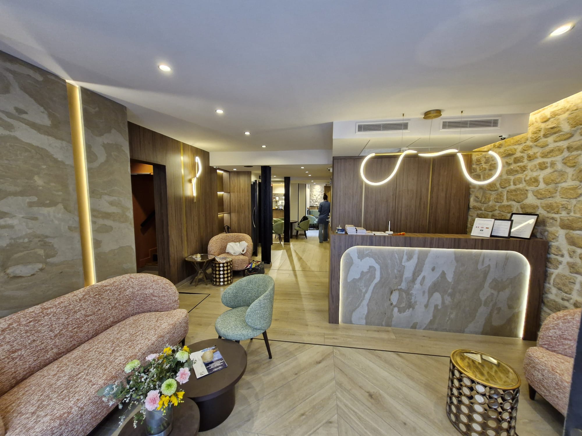 Rénovation complète d'un hôtel à Paris — vue 2