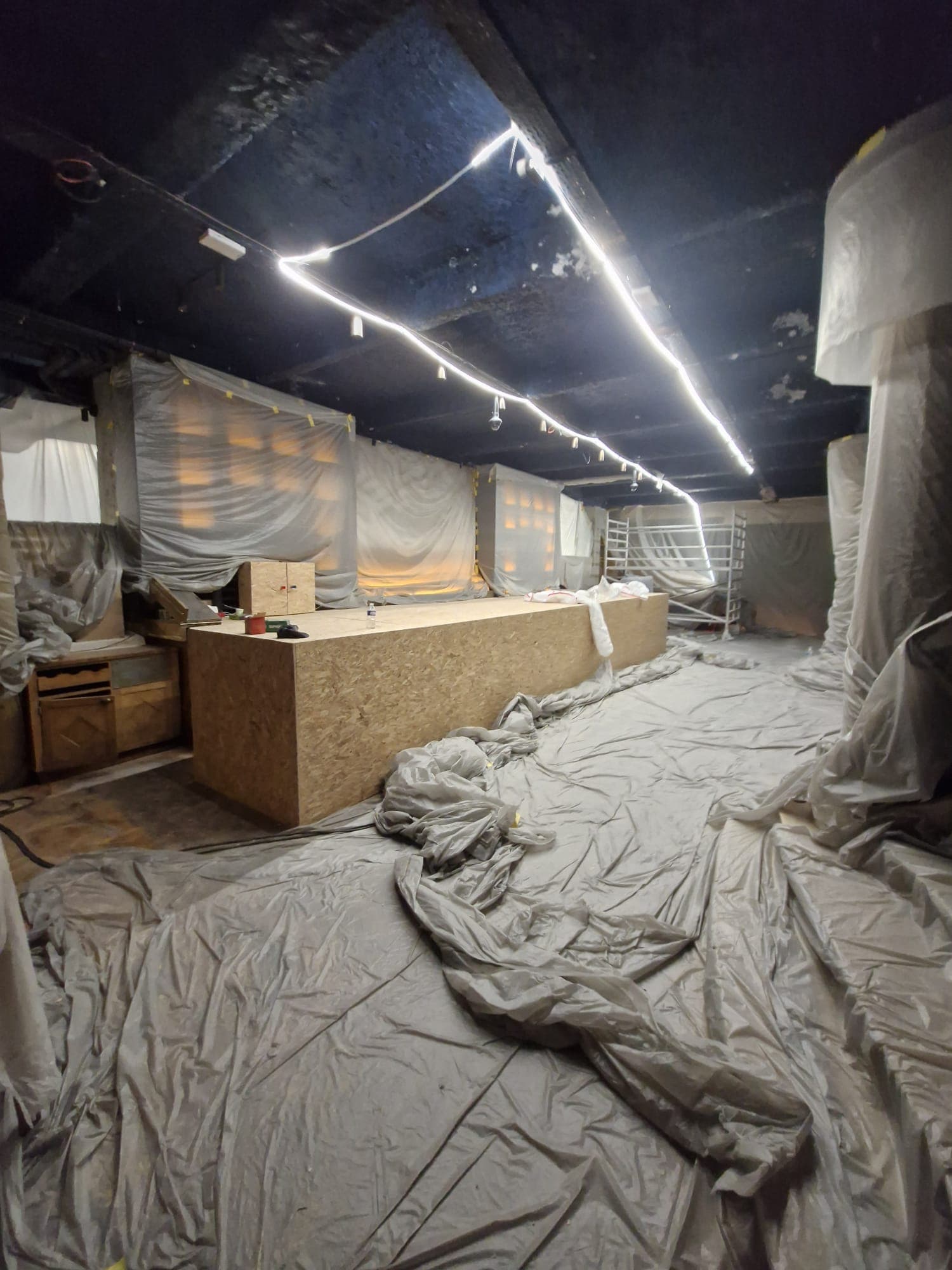 Rénovation intérieure d'un restaurant à Paris — vue 1